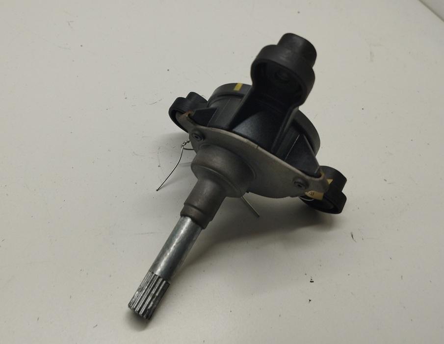 ручка стеклоподъемника Audi A4 B6 2003, 1.9 л., дизель, АКПП, серый, универсал, 105983-100