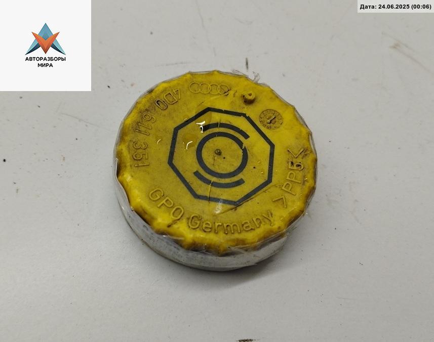 Крышка бачка тормозной жидкости Audi A6 4B/C5 1998, 2.4 л., бензин, АКПП, синий, седан - фото №1