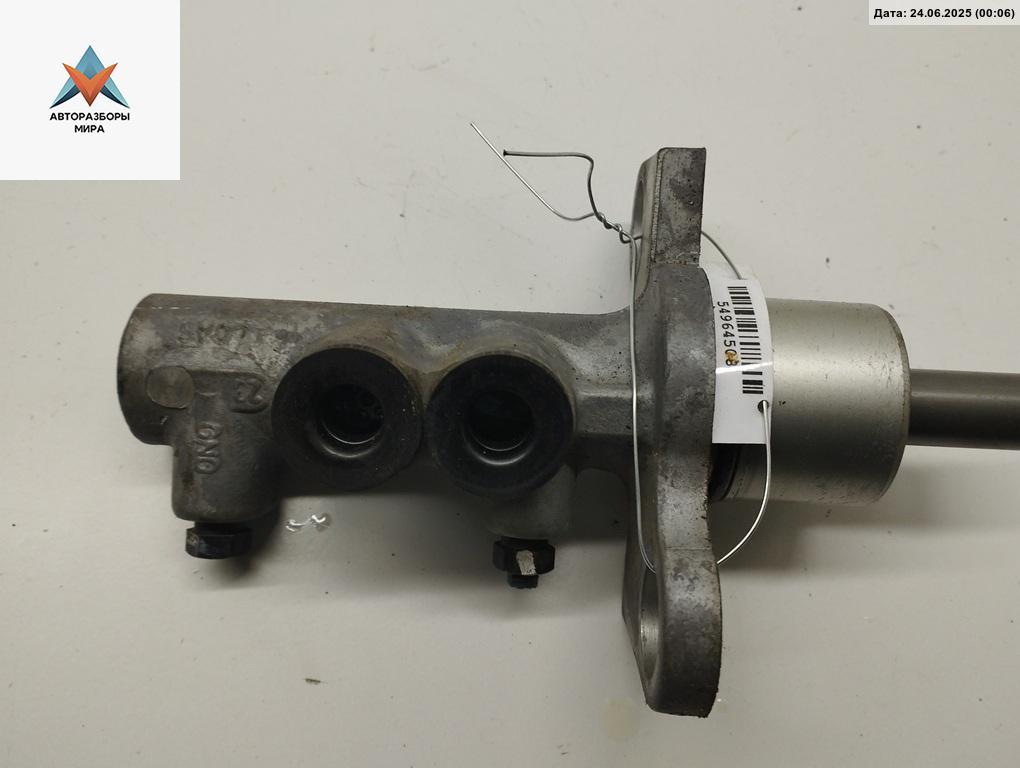 цилиндр тормозной главный Audi A6 4B/C5 1998, 2.4 л., бензин, АКПП, синий, седан, 1973 - фото №1