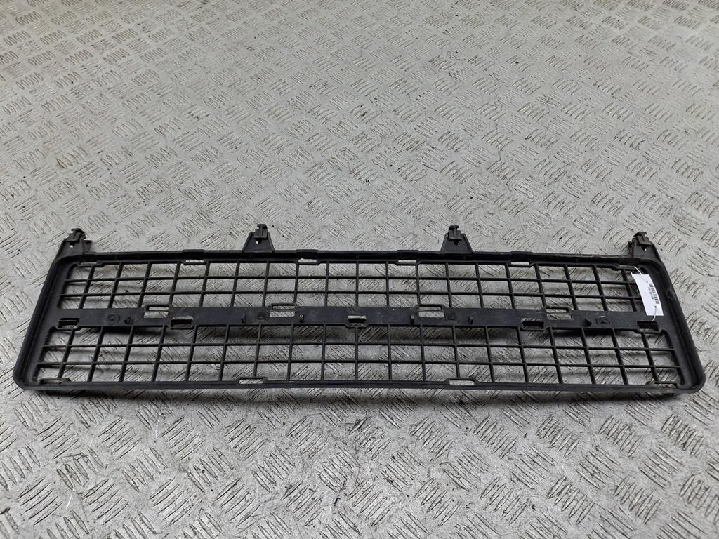 заглушка (решетка) в бампер Citroen Berlingo 2007, 1.6 л., дизель, МКПП, серый, фургон, 96438004077