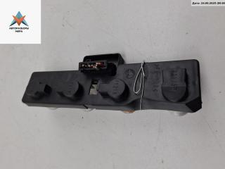 панель заднего левого фонаря Skoda Octavia mk1 (A4 1U) 1999, 1.8 л., бензин, МКПП, чёрный, универсал, 1U9945257