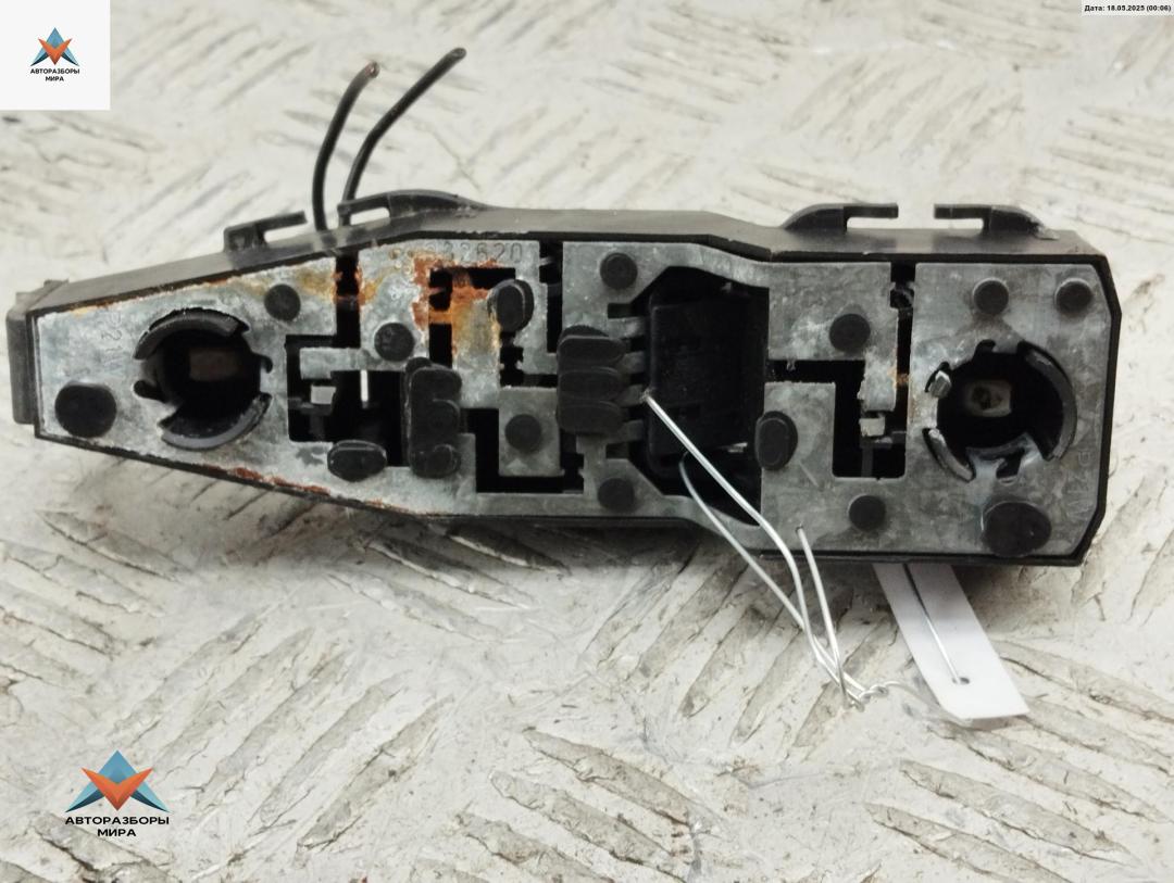 Плата фонаря заднего правого Ford Galaxy 1 поколение 1998, 2.0 л., бензин, МКПП, красный, минивэн, 95VW13N004GA - фото №1