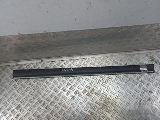 молдинг двери передней правой Opel Omega B 1998, 2.0 л., бензин, МКПП, белый, седан