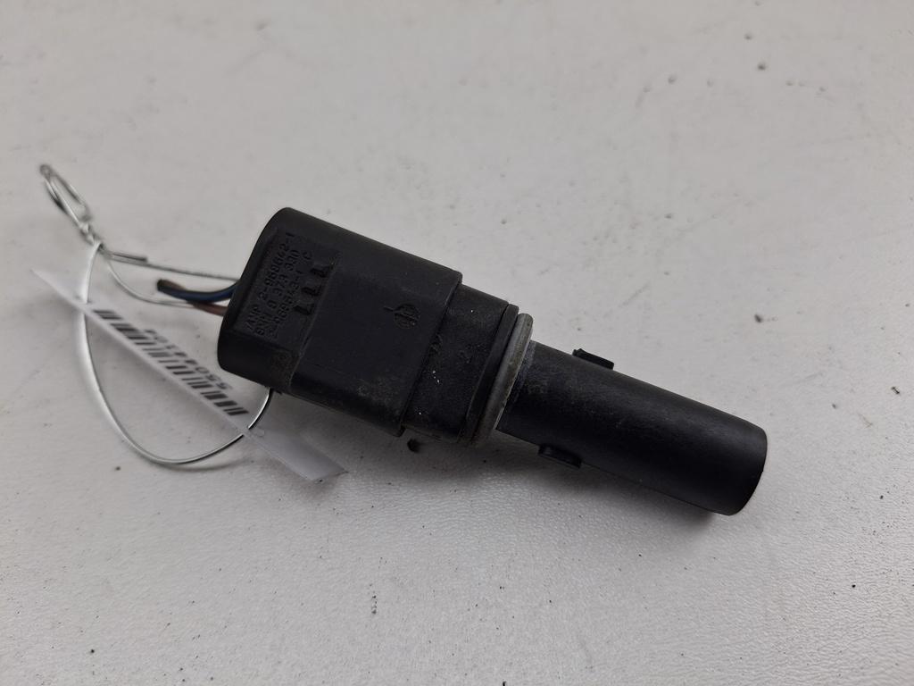 Патрон лампы фары BMW 3 E46 2004, 2.0 л., дизель, МКПП, серый, универсал, 8373330