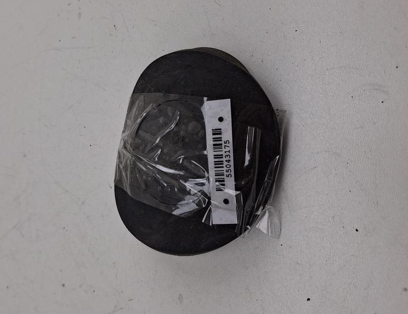 Крышка (заглушка) задняя фары Renault Scenic 2 поколение 2004, 2.0 л., бензин, МКПП, синий, минивэн, 153874 - фото №1