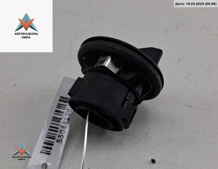 Патрон лампы фары Ford Focus 2 поколение 2006, 1.6 л., дизель, МКПП, серый, универсал - фото №1