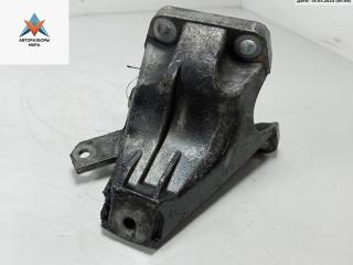 кронштейн двигателя Audi A4 B7 2004, 2.5 л., дизель, АКПП, серый, универсал, 8E0199308J