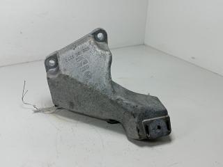 кронштейн двигателя Audi A6 4B/C5 1998, 2.4 л., бензин, АКПП, синий, седан, 8D0199307G