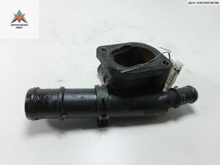 фланец (тройник) системы охлаждения Volkswagen Passat B5 [рестайлинг] 2004, 2.0 л., дизель, МКПП, серый, универсал, 038121132D