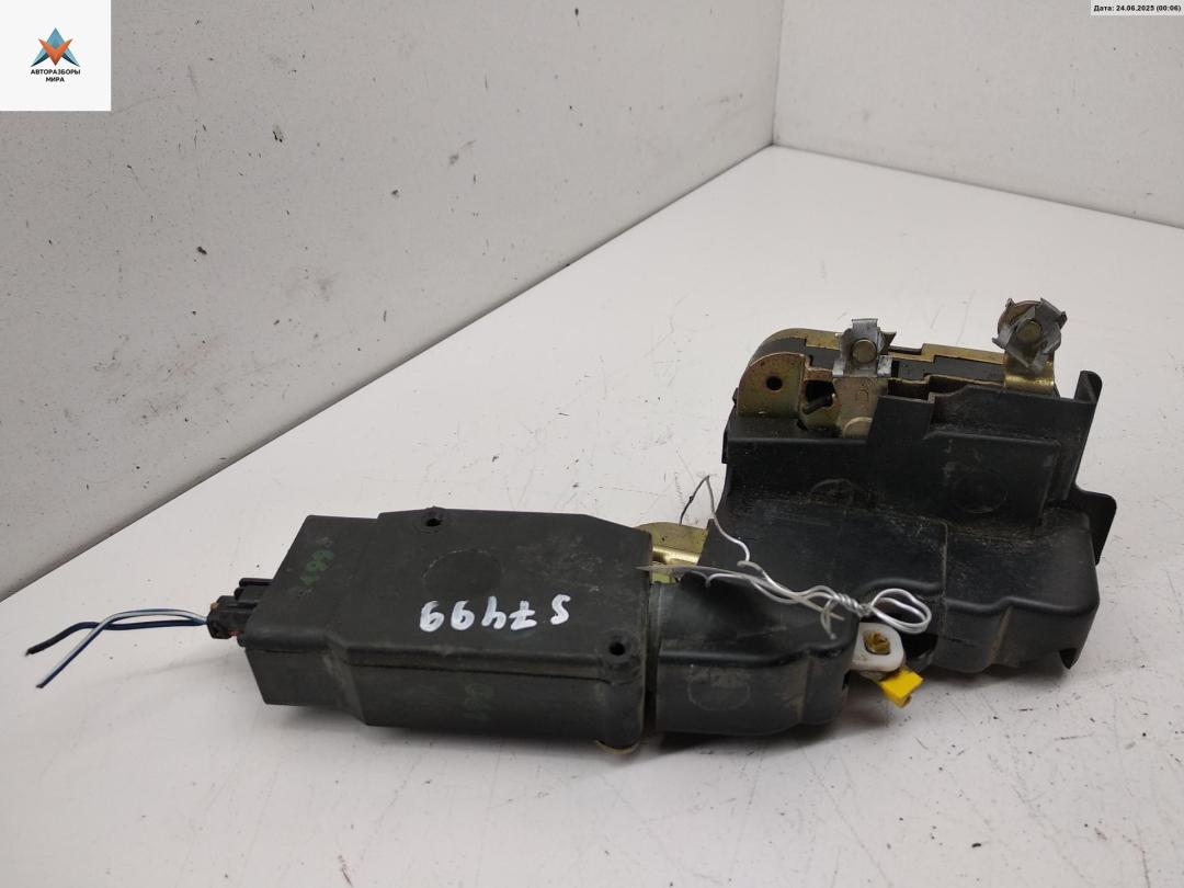 замок двери передней правой Mitsubishi Space Star 1 поколение 1999, 1.8 л., бензин, МКПП, серый, минивэн - фото №1