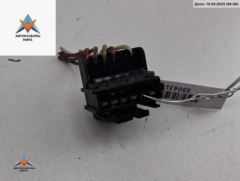 разъем (фишка) проводки Renault Scenic 2 поколение 2004, 2.0 л., бензин, МКПП, синий, минивэн, 7051 - фото №1