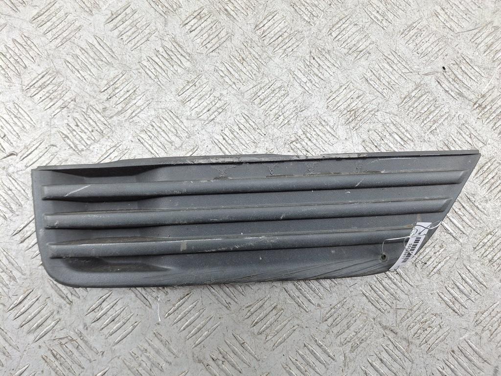 заглушка (решетка) в бампер Ford Focus II 2006, 1.6 л., дизель, МКПП, серый, универсал, 4M519952BE