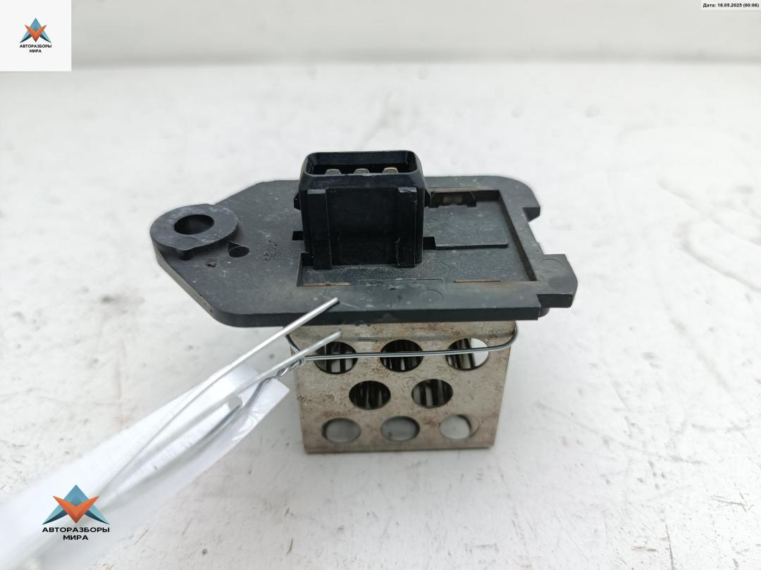 блок управления вентилятором (реле) Peugeot 307 1 поколение 2001, 1.6 л., бензин, МКПП, синий, хетчбэк 5 дв., 9641212480 - фото №1