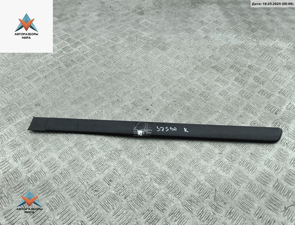 молдинг двери задней левой Opel Astra G 2001, 1.6 л., бензин, МКПП, серый, хетчбэк 5 дв., 90377937 - фото №1