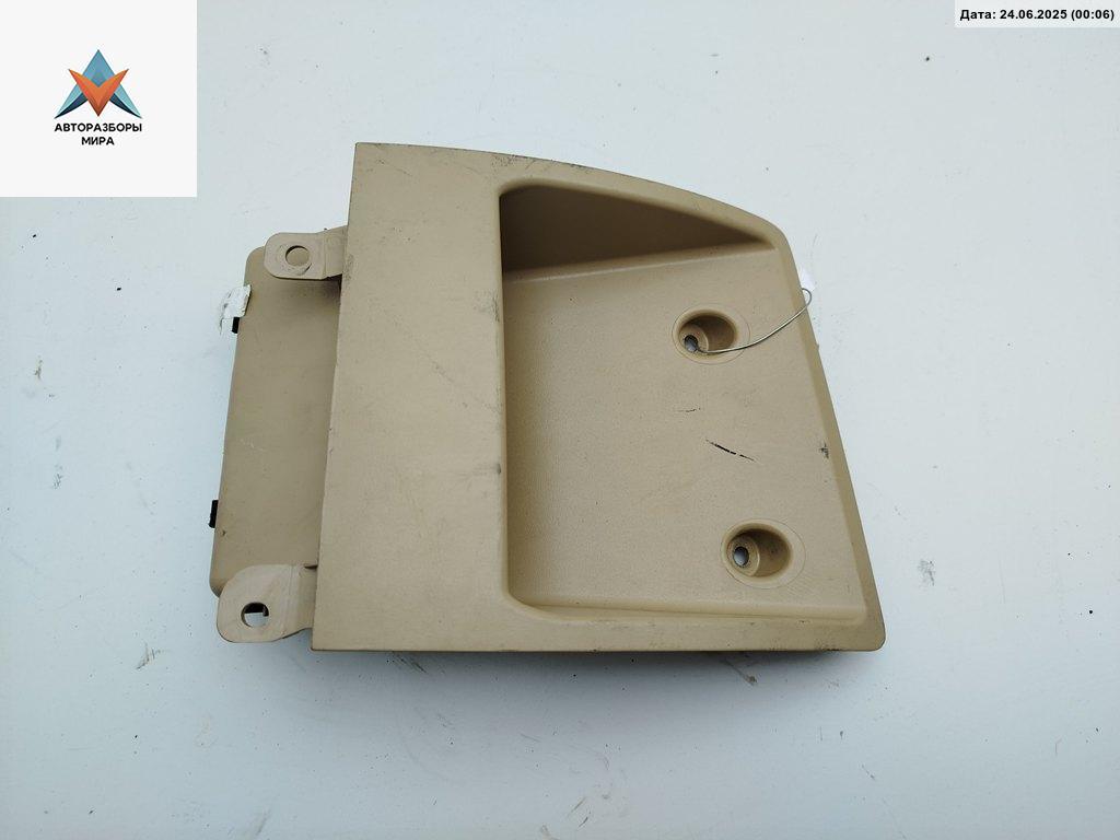 бардачок BMW 5 серия E60/E61 2004, 2.5 л., бензин, МКПП, чёрный, универсал, 7063163 - фото №1