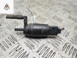 насос (моторчик) омывателя стекла BMW 5 серия E60/E61 2004, чёрный, универсал, 8377612
