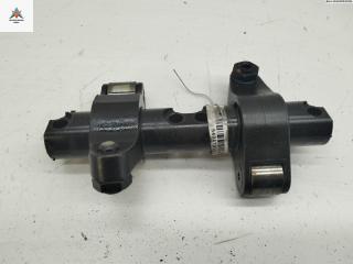 ось коромысел Skoda Octavia mk2 (A5 1Z) 2009, 1.9 л., дизель, МКПП, красный, хетчбэк 5 дв.