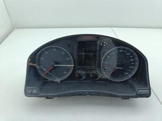 приборная панель Volkswagen Golf 5 поколение 2004, 1.6 л., бензин, МКПП, чёрный, хетчбэк 3 дв., 1K0920851A