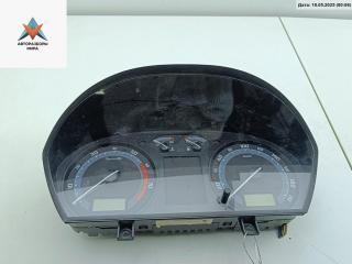 приборная панель Skoda Fabia 1 поколение (6Y) [рестайлинг] 2007, 1.4 л., бензин, МКПП, жёлтый, универсал, 6Y0920883L