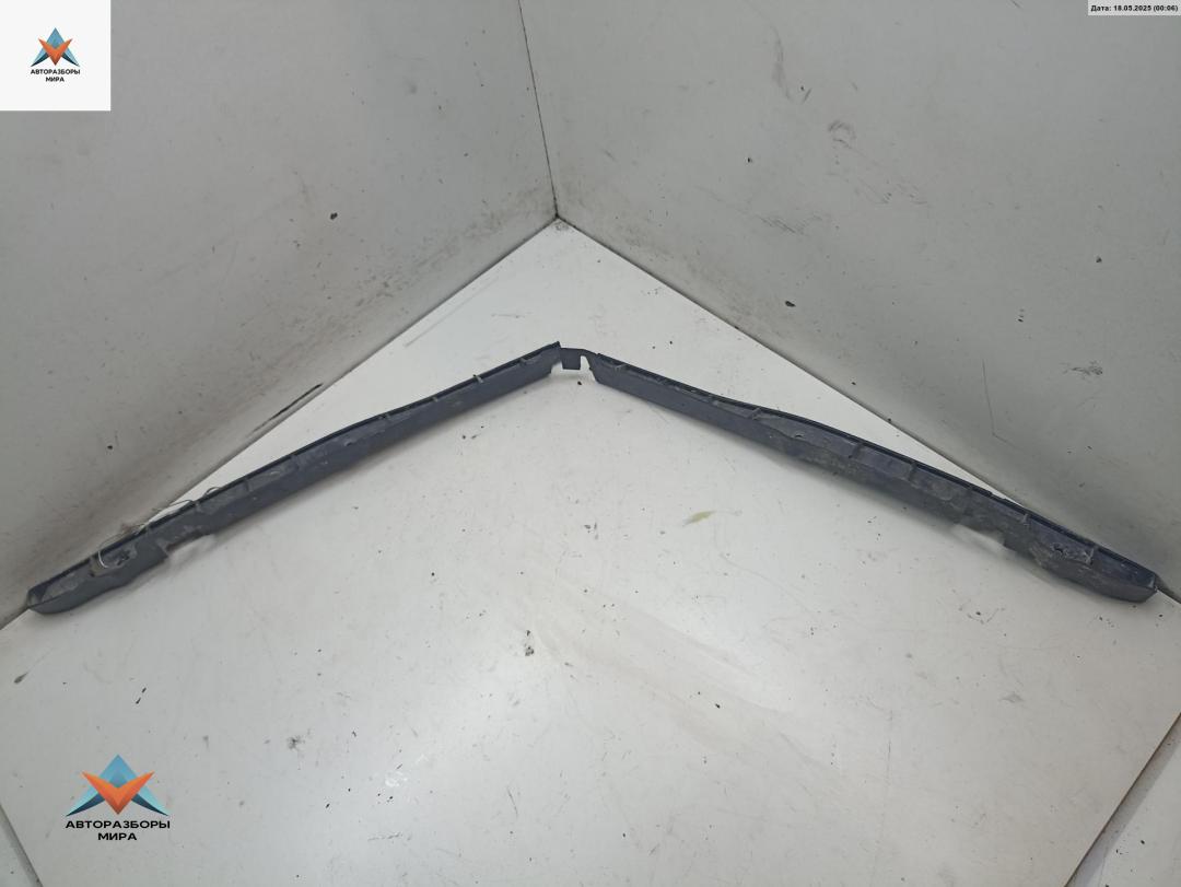 кронштейн заднего бампера Opel Zafira 2 поколение (B) 2006, 1.8 л., бензин, робот, красный, минивэн, 131157605 - фото №1