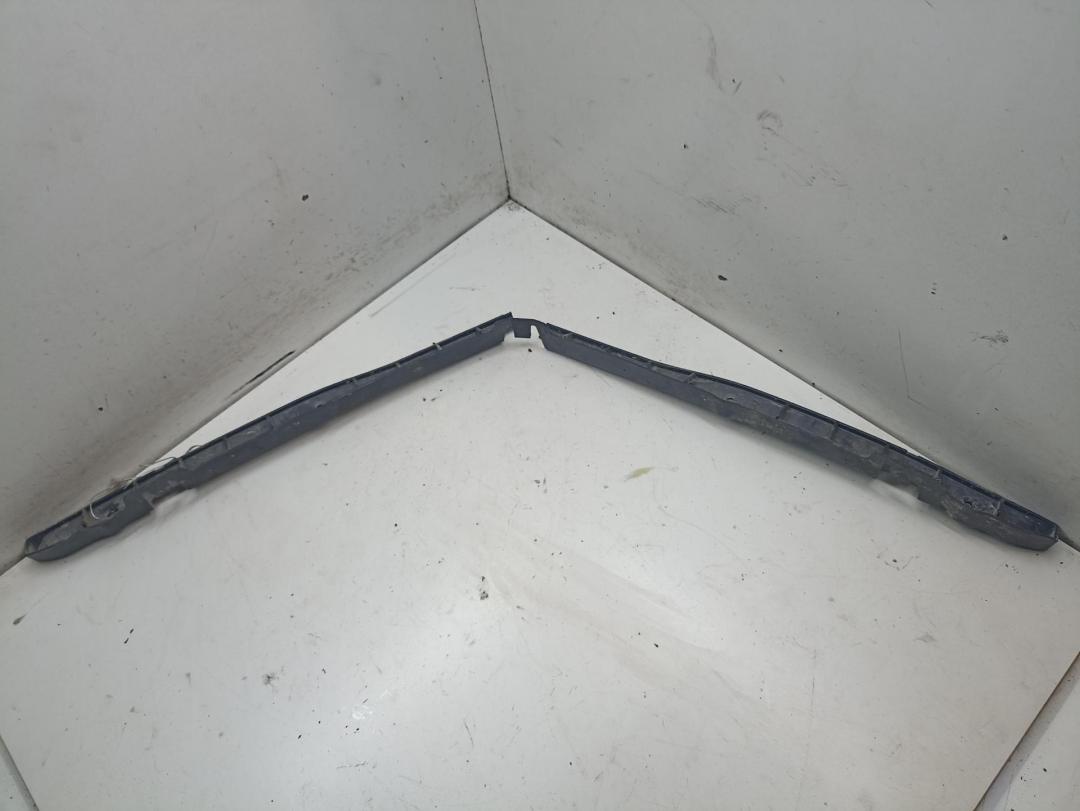 кронштейн заднего бампера Opel Zafira B 2006, 1.8 л., бензин, робот, красный, минивэн, 131157605