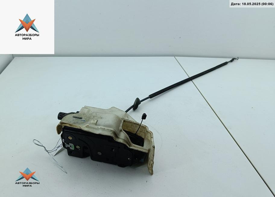 замок двери передней левой Volkswagen Golf 5 поколение 2004, 1.6 л., бензин, МКПП, чёрный, хетчбэк 3 дв. - фото №1