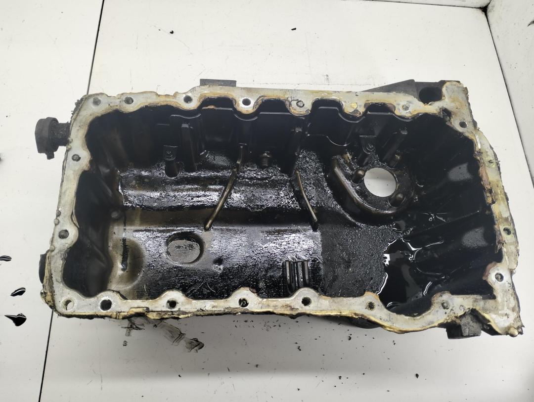 масляный поддон SEAT Leon 2006, 2.0 л., бензин, МКПП, красный, хетчбэк 5 дв., 06F103603