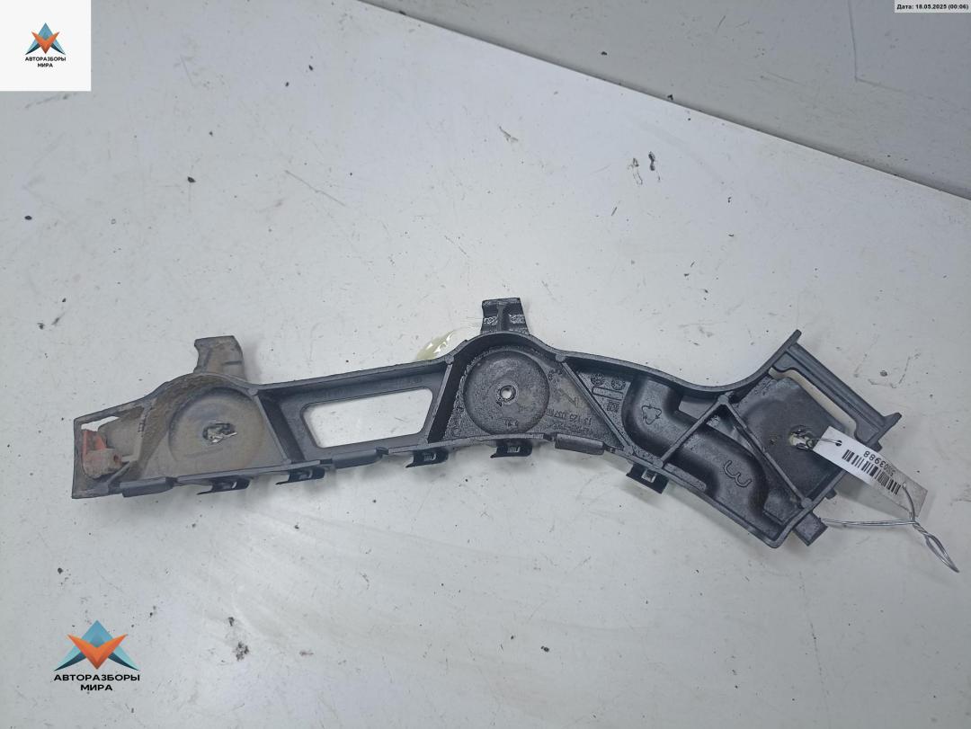 кронштейн заднего бампера Opel Zafira 2 поколение (B) 2006, 1.8 л., бензин, робот, красный, минивэн, 13125037 - фото №1