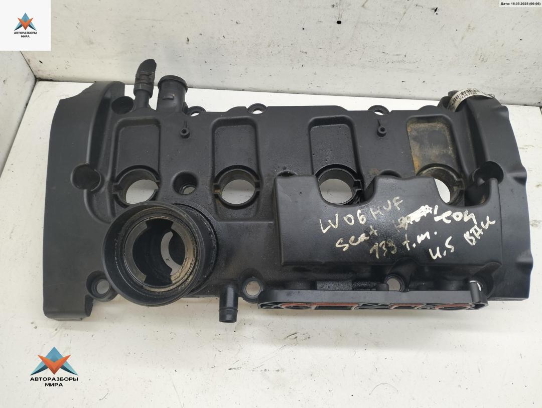 клапанная крышка SEAT Leon 2 поколение 2006, 2.0 л., бензин, BWA - фото №1