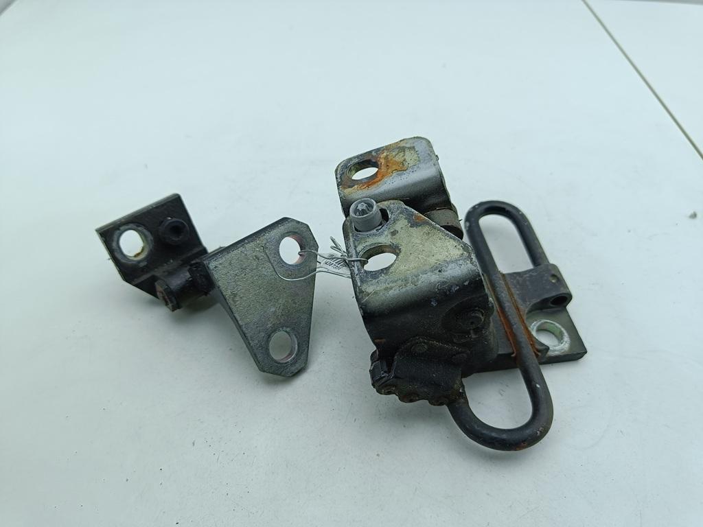 петля двери Volkswagen Golf-5 2004, чёрный, хетчбэк 3 дв.