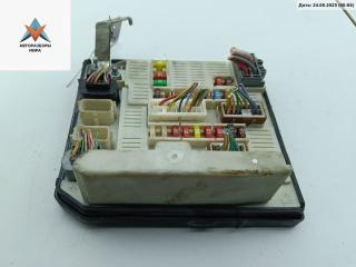 блок предохранителей Renault Scenic 2 поколение [рестайлинг] 2007, 1.9 л., дизель, МКПП, чёрный, минивэн, 8200481866