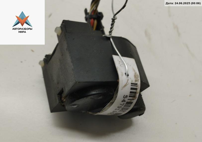 джойстик регулировки зеркал Audi A4 B5 1997, 1.8 л., бензин, МКПП, синий, седан, 8D0959565A - фото №1