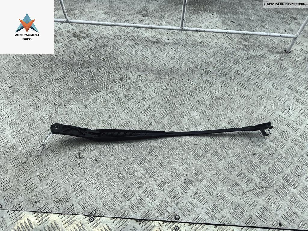 Щеткодержатель (поводок стеклоочистителя) передний Volkswagen Touran 1 поколение 2003, 1.6 л., бензин, МКПП, серый, минивэн - фото №1