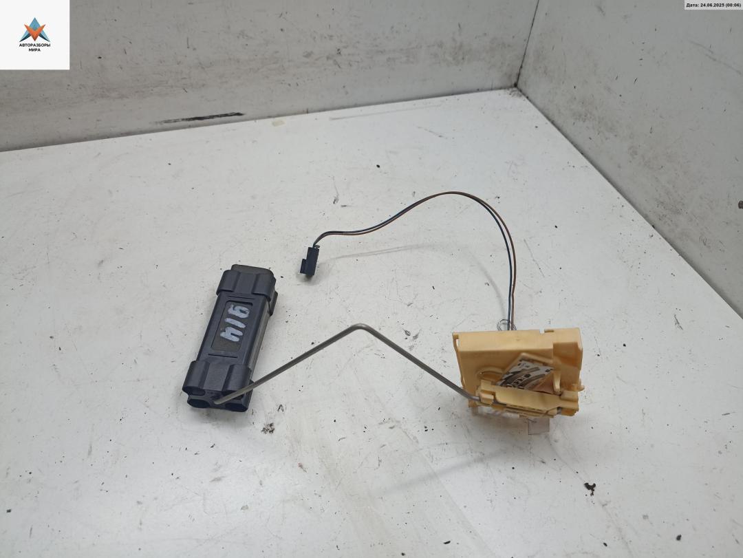 датчик уровня топлива Opel Vectra C 2002, 2.2 л., бензин, МКПП, серый, седан - фото №1