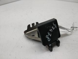 ручка открывания капота Mazda 323 BA 1997, 1.5 л., бензин, МКПП, синий, хетчбэк 5 дв.