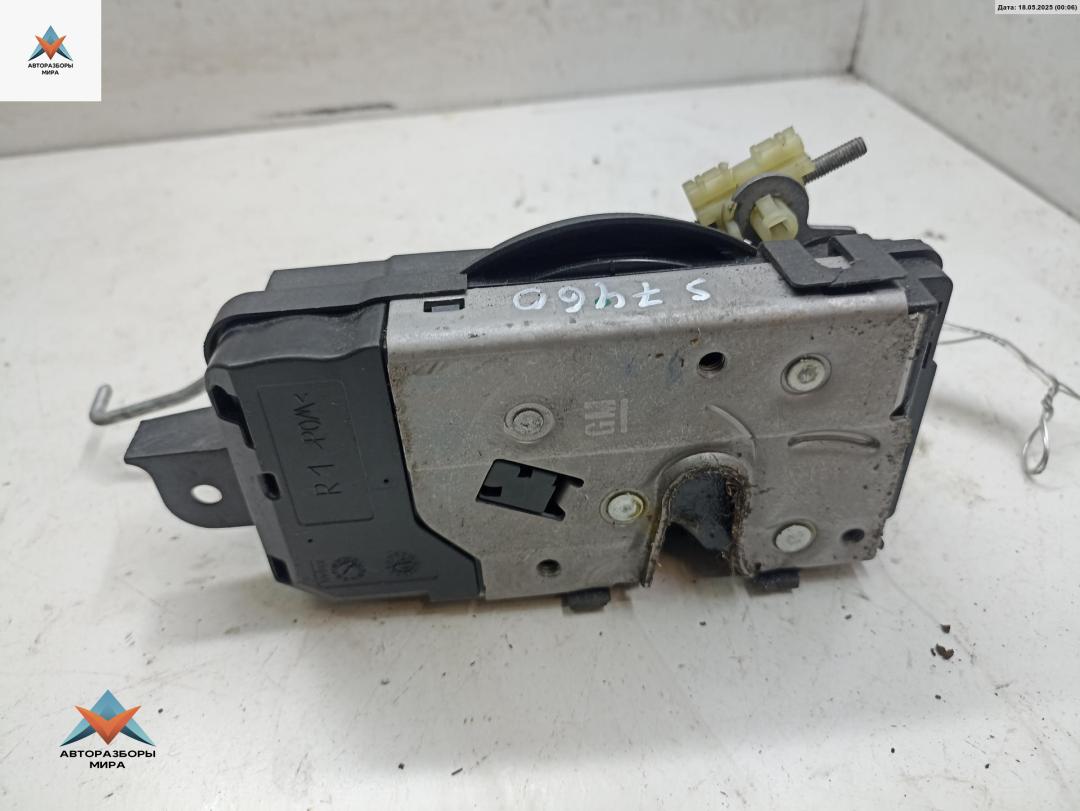 замок двери передней правой Opel Zafira 2 поколение (B) 2006, 1.8 л., бензин, робот, красный, минивэн, 13210749 - фото №1