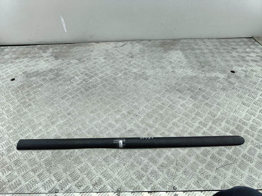 молдинг двери передней правой Volkswagen Sharan 1999, 2.8 л., бензин, МКПП, жёлтый, минивэн, 7MO853516B