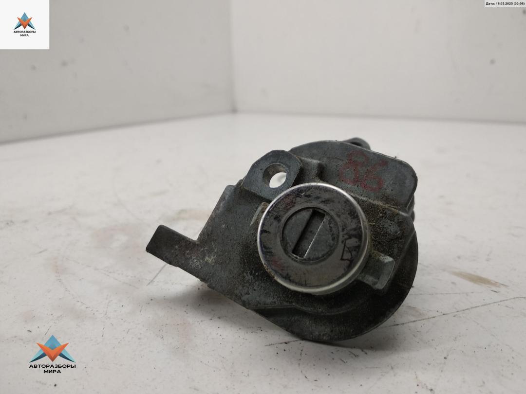 личинка дверного замка Mazda 5 CR 2006, 2.0 л., дизель, МКПП, серый, минивэн - фото №1