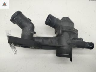 корпус термостата Volkswagen Fox 2 поколение [рестайлинг] 2006, 1.2 л., бензин, МКПП, серый, хетчбэк 3 дв., 03C121111B