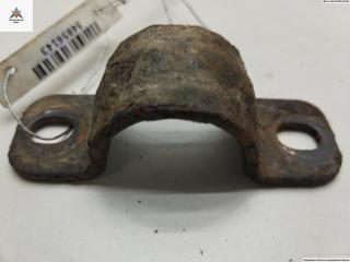 Крепление втулки стабилизатора заднего Ford Galaxy 1 поколение 1998, 2.0 л., бензин, МКПП, красный, минивэн