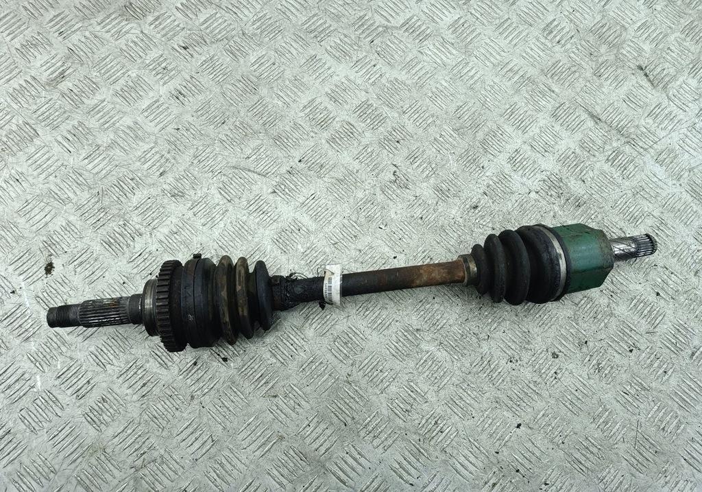 полуось передняя левая (приводной вал, ШРУС) Mazda 323 BA 1997, 1.5 л., бензин, МКПП, синий, хетчбэк 5 дв.