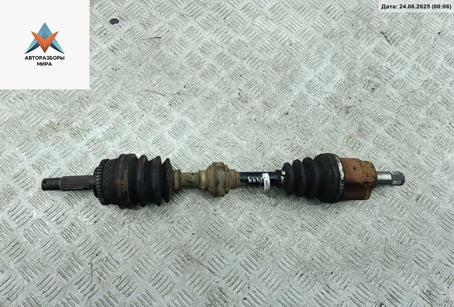 полуось передняя левая (приводной вал, ШРУС) Mitsubishi Space Star 1 поколение 1999, 1.8 л., бензин, МКПП, серый, минивэн - фото №1