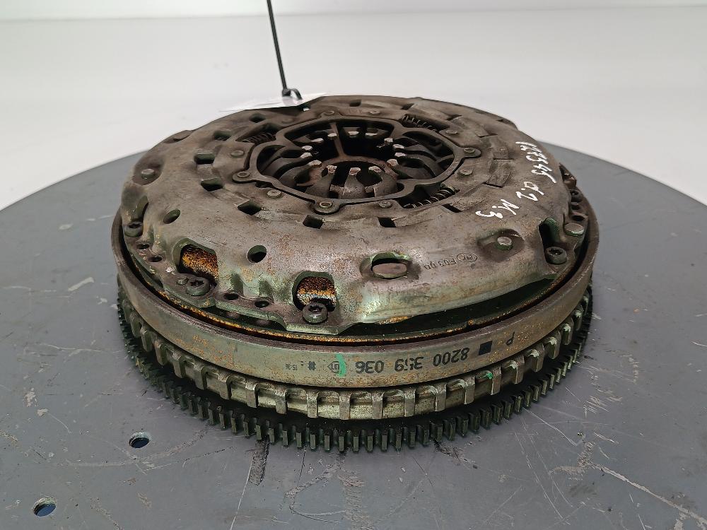 маховик Renault Megane 2 поколение 2005, цвет - фото №1