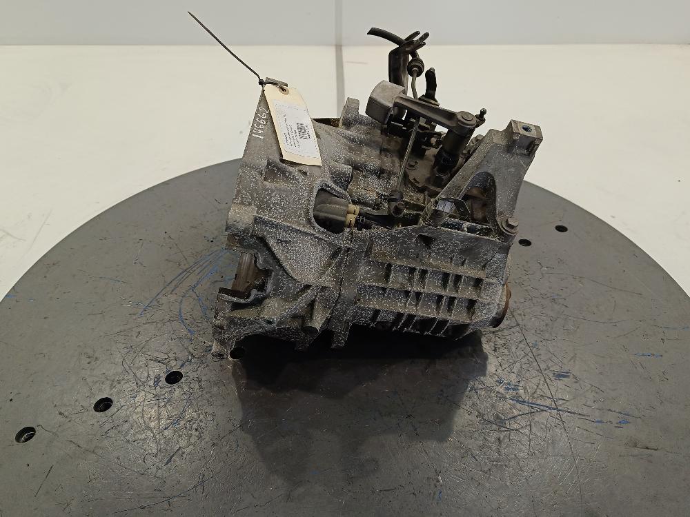 КПП механическая (МКПП) Volvo S40 2 поколение 2006, цвет, 1S7R-7F096 - фото №1