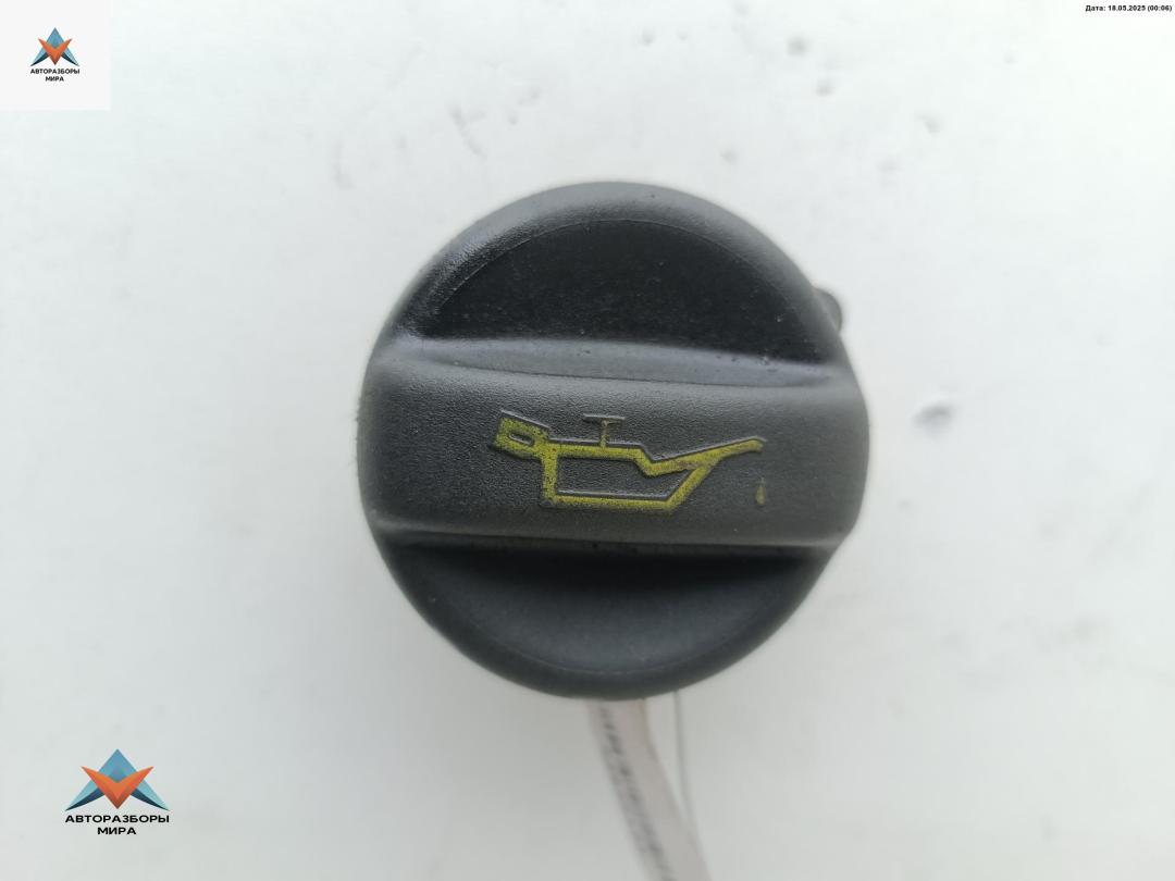 пробка маслозаливная Peugeot 607 1 поколение 2002, 2.2 л., дизель, АКПП, серый, седан - фото №1