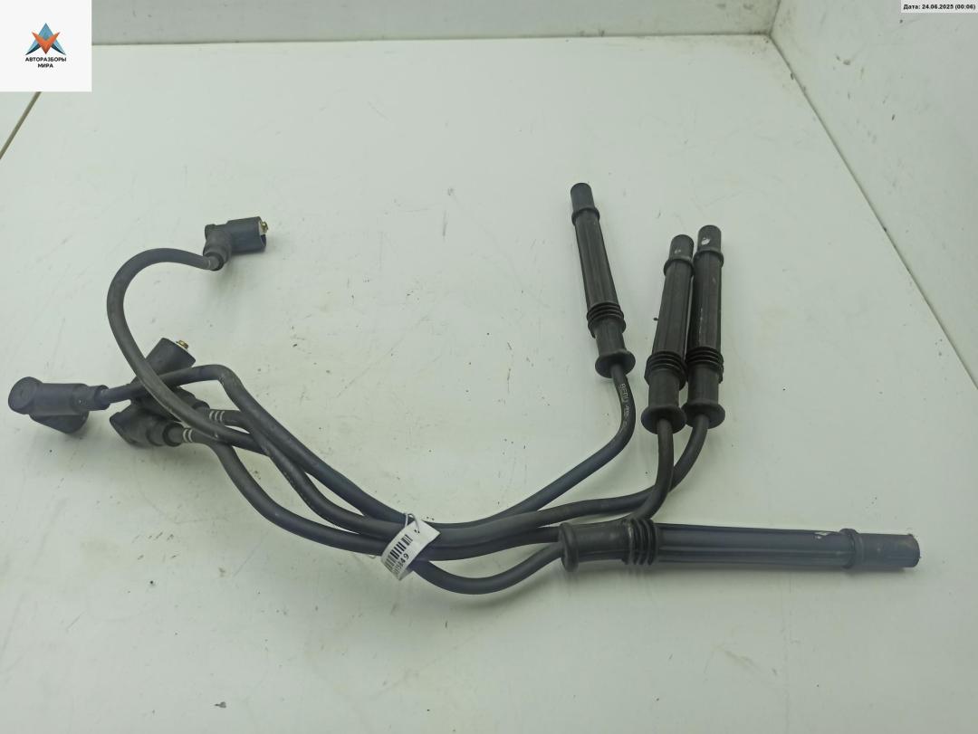 провод высоковольтный Dacia (Renault) Sandero I 2009, 1.2 л., бензин, МКПП, белый, хетчбэк 5 дв., 8200713680 - фото №1