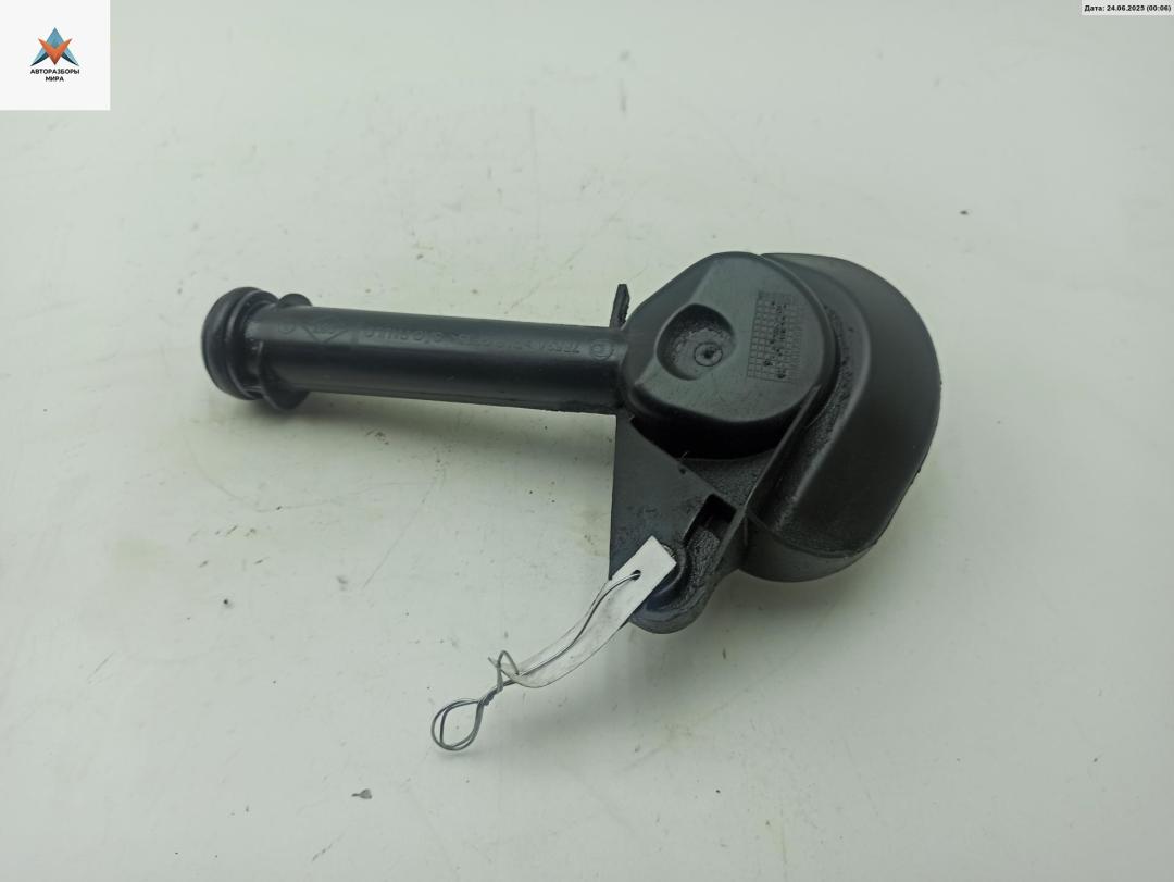 маслозаливная горловина Dacia (Renault) Sandero I 2009, 1.2 л., бензин, МКПП, белый, хетчбэк 5 дв., 8200639421 - фото №1