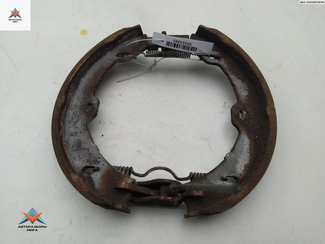 Колодки тормозные задние Mercedes-Benz E-Класс W211/S211 2003, 1.8 л., бензин, МКПП, чёрный, универсал - фото №1