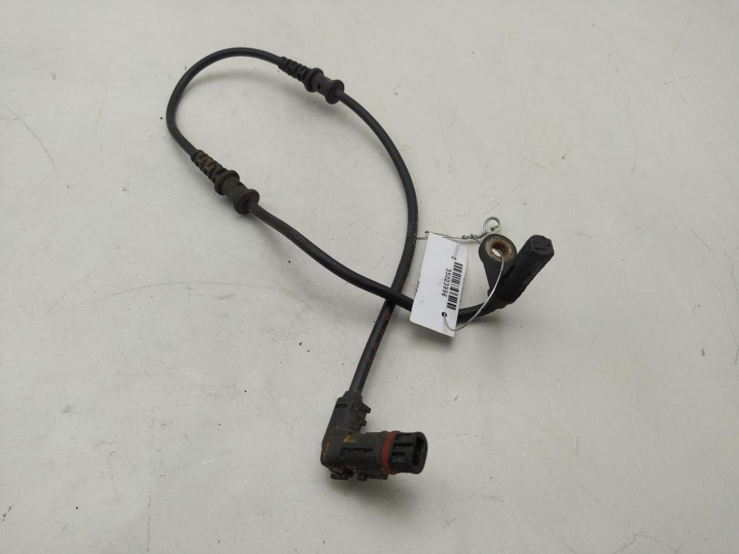 датчик ABS Mercedes-Benz C-Класс W203/S203/CL203 2001, 2.0 л., бензин, МКПП, красный, универсал, 2035400417 - фото №1