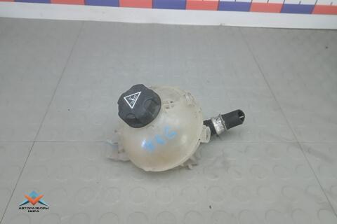 бачок расширительный Citroen C4 Grand Picasso 2 поколение 2014, 1.6 л., дизель, МКПП, минивэн - фото №1